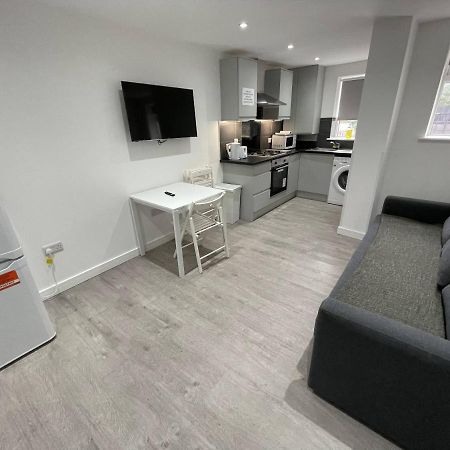 London Dagenham Apartments Extérieur photo