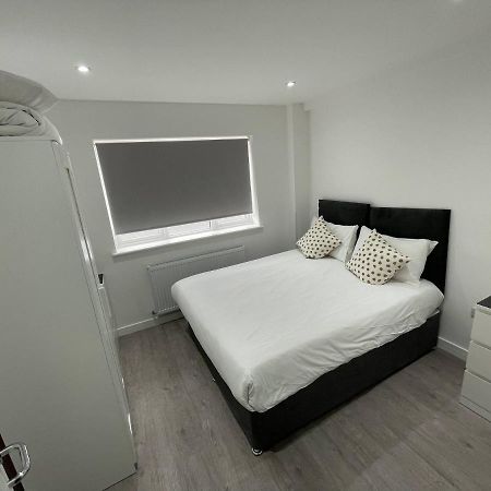 London Dagenham Apartments Extérieur photo