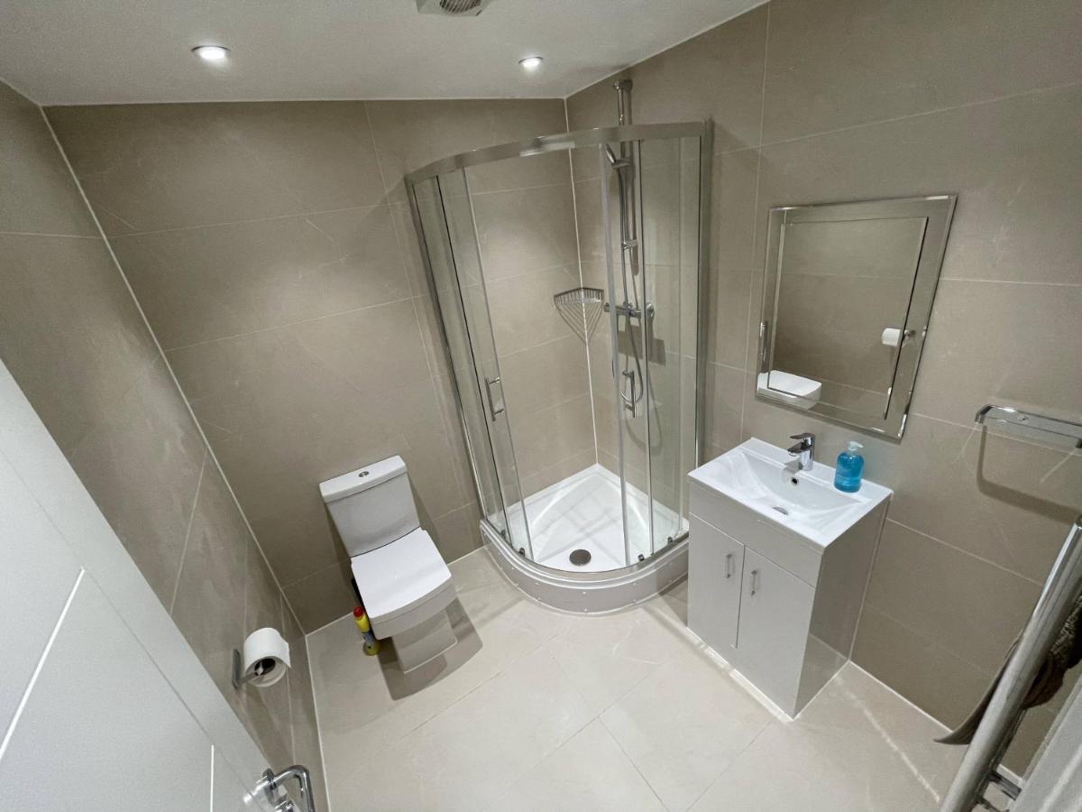 London Dagenham Apartments Extérieur photo