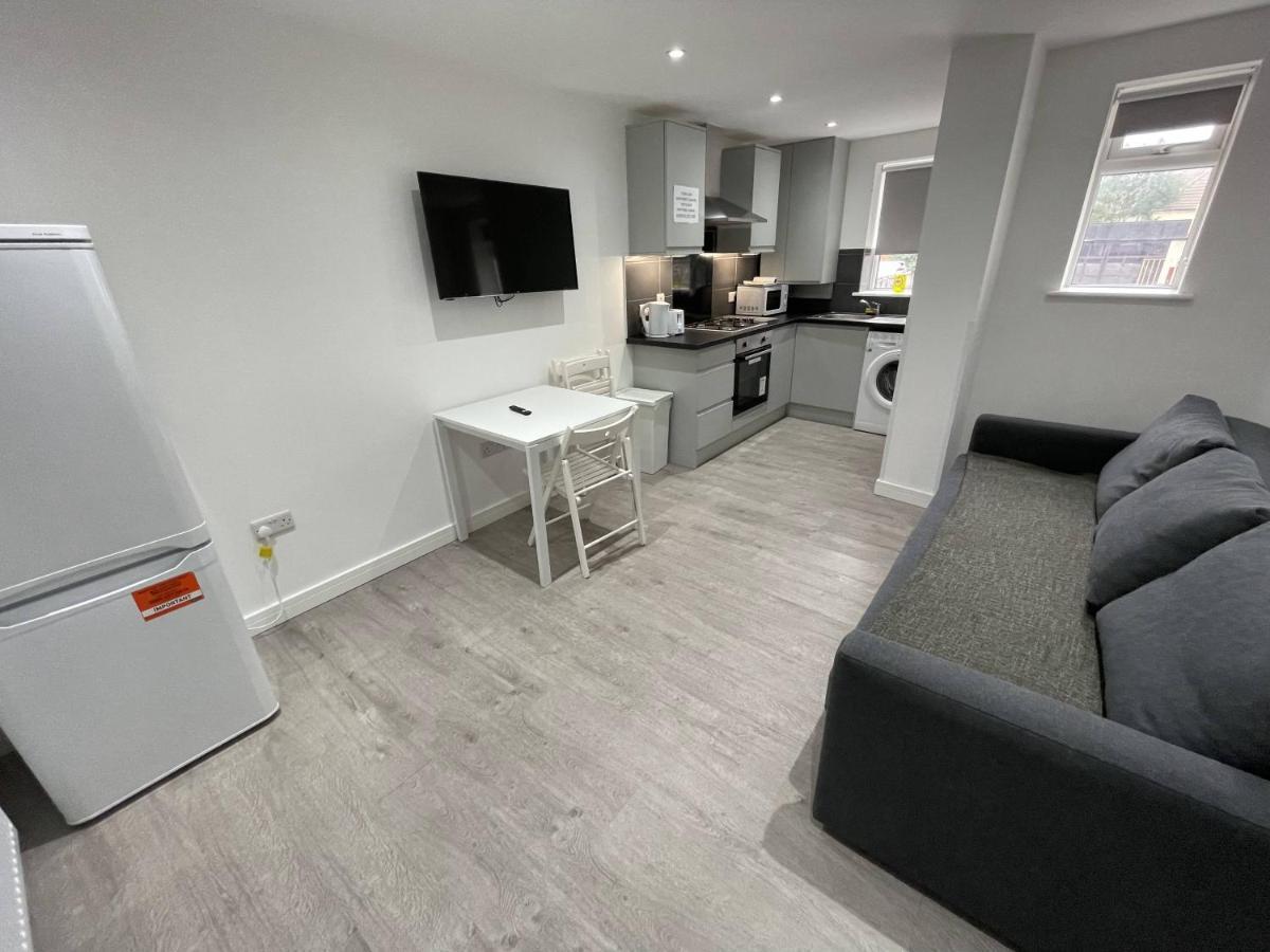 London Dagenham Apartments Extérieur photo
