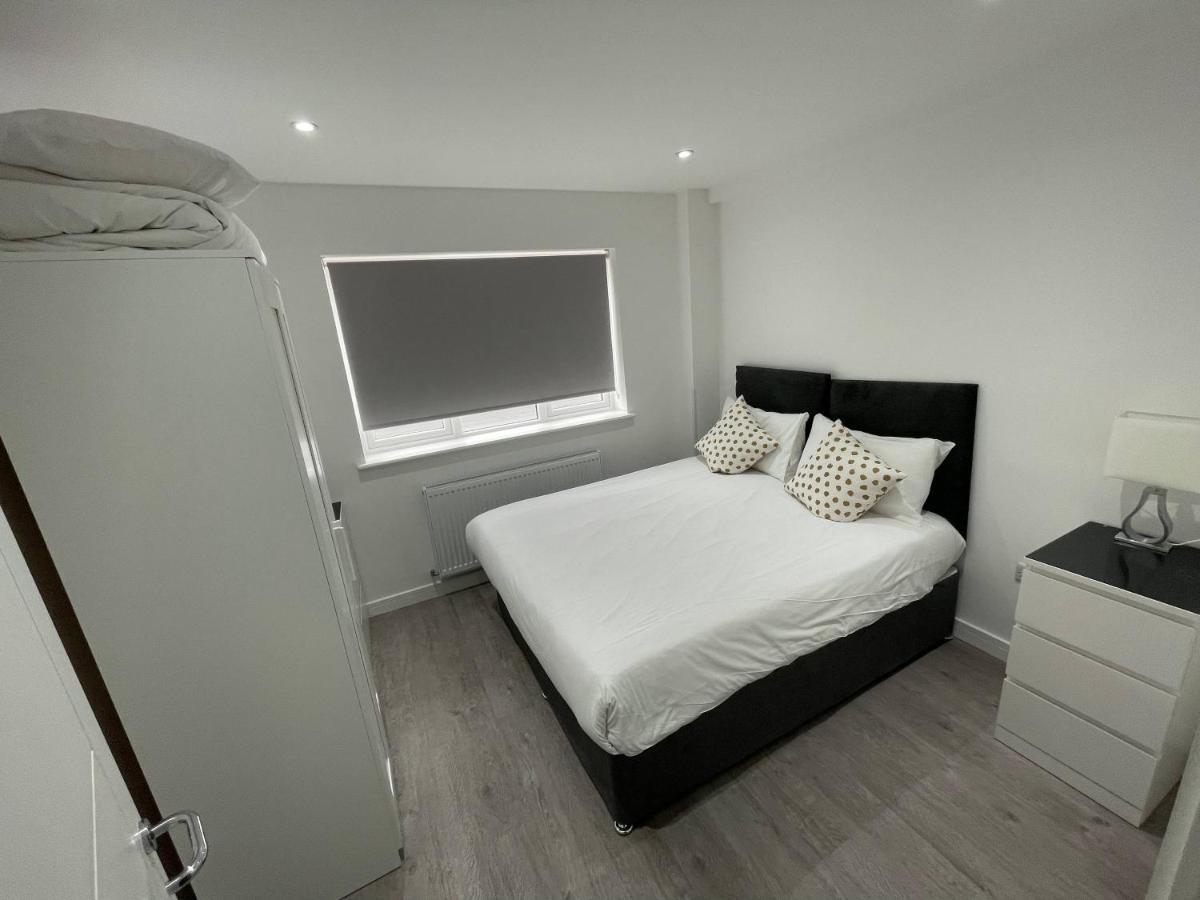 London Dagenham Apartments Extérieur photo